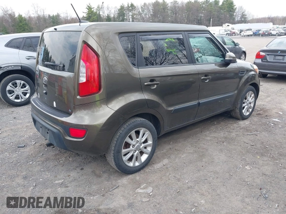 2013 Kia Soul ! with VIN KNDJT2A63D7496113, listed as a IAAI auction lot 42117479 with 53,805 mi miles. Bid and sale history available at carsss.com. Image 4.