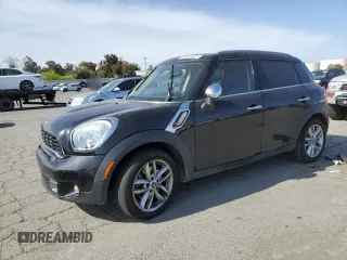 2012 MINI Countryman S z VIN WMWZC3C58CWL85765, wystawiony jako Copart lot #55291025 z przebiegiem 188 894 mil mil oraz Szkody całkowita. Historia ofert i sprzedaży dostępna na DreamBid. Obrazek 1.