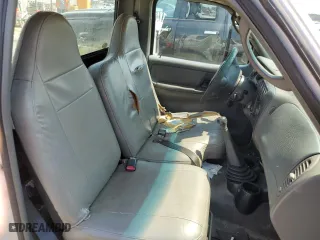 2004 Ford Ranger XL with VIN 1FTYR10D04PB39172, listed as a Copart auction lot 68300984 with 187,111 mi miles and Salvage Title. Bid and sale history available at carsss.com. Image 10.