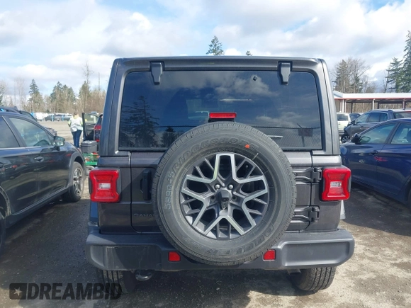 2025 Jeep Wrangler Sahara with VIN 1C4PJXENXSW527925, listed as a IAAI auction lot 41818650 with 5,478 mi miles and . Bid and sale history available at DreamBid. Image 16.