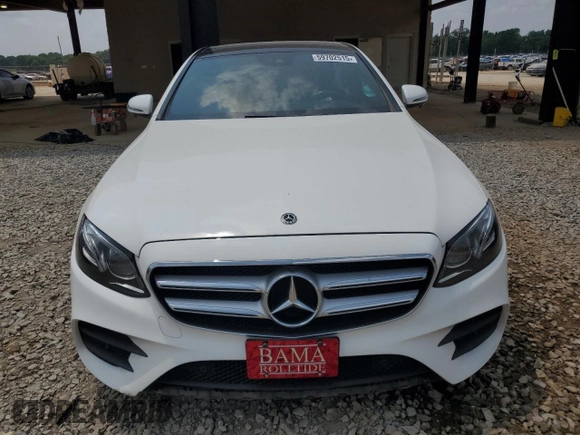 2019 Mercedes-Benz E 300 with VIN WDDZF4JB8KA645219, listed as a Copart auction lot 59702515 with 55,117 mi miles and Salvage title. Bid and sale history available at DreamBid. Image 5.