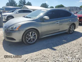 2013 Nissan Sentra SR z VIN 3N1AB7AP3DL648947, wystawiony jako Copart lot #59194595 z przebiegiem 60 182 mil mil oraz Szkody całkowita. Historia ofert i sprzedaży dostępna na DreamBid. Obrazek 1.