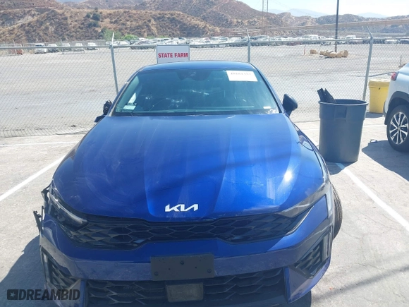 2025 Kia K5 GT-Line with VIN KNAG64J77S5270846, listed as a IAAI auction lot 40181355 with 1,570 mi miles. Bid and sale history available at carsss.com. Image 12.
