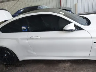 2015 BMW M4 z VIN WBS3R9C59FK331843, wystawiony jako IAAI lot #42105398 z przebiegiem 105 348 mil mil oraz . Historia ofert i sprzedaży dostępna na DreamBid. Obrazek 13.