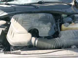 2014 Chrysler 300 S с VIN 2C3CCABG8EH355297, выставлен на аукционе IAAI как лот 42169912 с пробегом 179 724 миль миль и . История ставок и продаж доступна на DreamBid. Изображение 19.