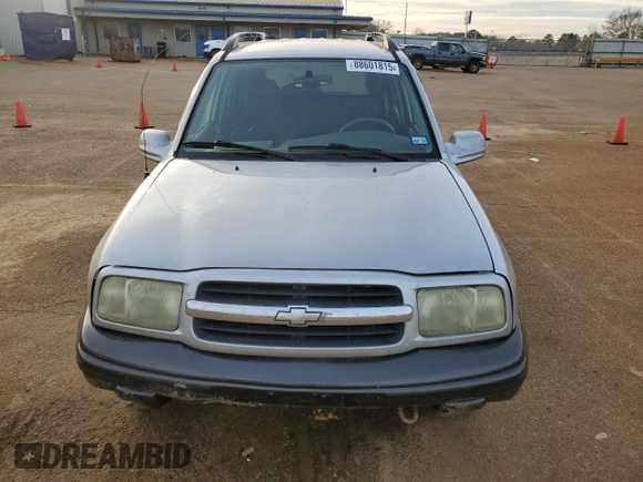 2004 Chevrolet Tracker LT z VIN 2CNBE634X46900683, wystawiony jako Copart lot #88601815 z przebiegiem 146 915 mil mil oraz Szkoda całkowita • Salvage title. Historia ofert i sprzedaży dostępna na DreamBid. Obrazek 5.