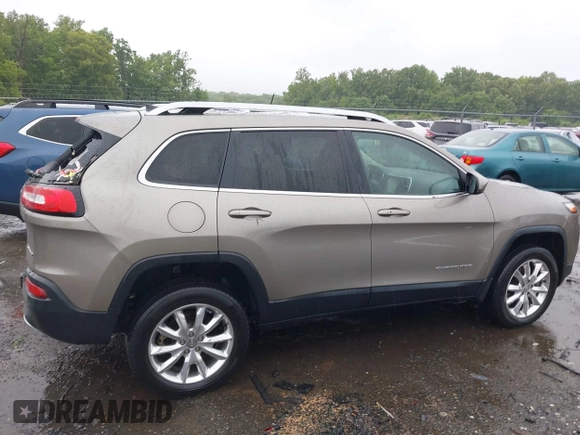 2017 Jeep Cherokee High Altitude z VIN 1C4PJMDS2HW614796, wystawiony jako IAAI lot #42341592 z przebiegiem 97 301 mil mil oraz . Historia ofert i sprzedaży dostępna na DreamBid. Obrazek 13.