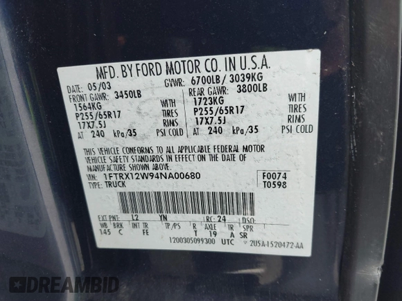 2004 Ford F-150 STX with VIN 1FTRX12W94NA00680, listed as a IAAI auction lot 41880972 with 1 mi miles. Bid and sale history available at carsss.com. Image 9.
