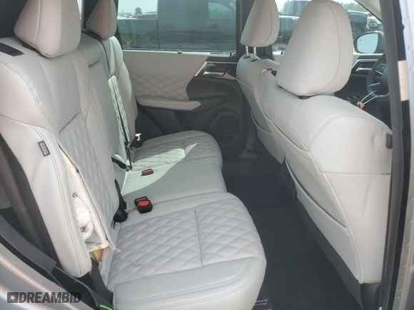 2023 Mitsubishi Outlander SEL with VIN JA4J3VA89PZ035505, listed as a Copart auction lot 47136755 with 13,085 mi miles and Salvage Title. Bid and sale history available at carsss.com. Image 11.