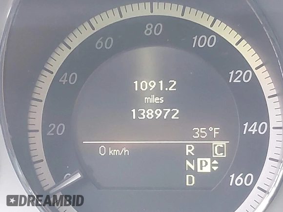 2010 Mercedes-Benz E-Class E 550 Luxury with VIN WDDHF9AB8AA144791, listed as a IAAI auction lot 41247610 with 138,972 mi miles. Bid and sale history available at carsss.com. Image 15.