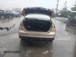 2018 Ford Focus SE with VIN 1FADP3F25JL221767, listed as a IAAI auction lot 40899255 with 78,354 mi miles. Bid and sale history available at carsss.com. Image 6.