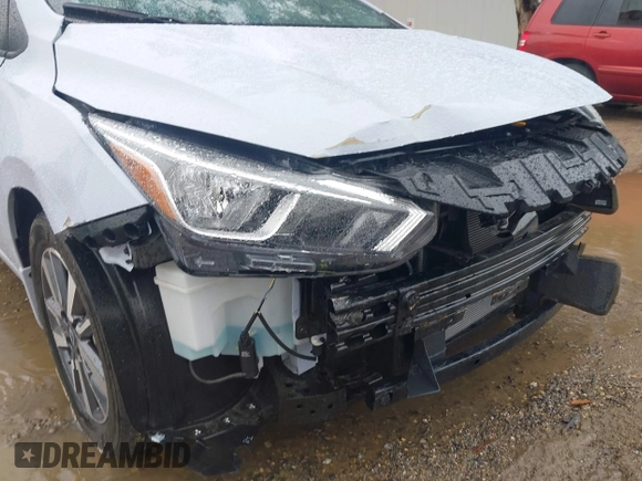 2024 Nissan Versa SV z VIN 3N1CN8EV1RL882882, wystawiony jako IAAI lot #41522203 z przebiegiem 4 673 mil mil oraz . Historia ofert i sprzedaży dostępna na DreamBid. Obrazek 18.