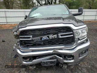 2022 Ram 2500 Tradesman with VIN 3C6MR5AJ5NG169825, listed as a Copart auction lot 50796205 with 75,897 mi miles and Salvage title. Bid and sale history available at DreamBid. Image 5.