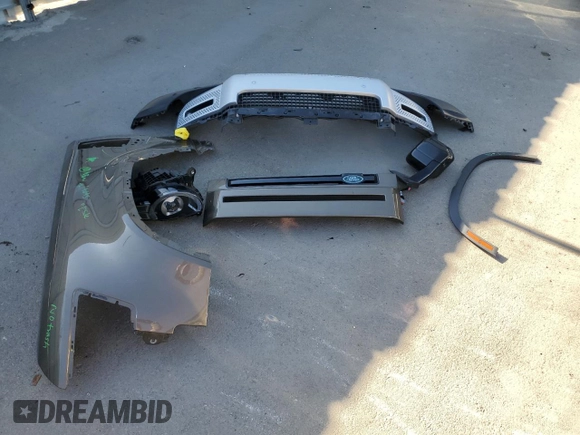 2020 Land Rover Defender SE with VIN SALEP7EU6L2002486, listed as a Copart auction lot 79749544 with 74,968 mi miles and Salvage title. Bid and sale history available at DreamBid. Image 13.
