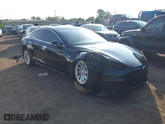2018 Tesla Model S 75D with VIN 5YJSA1E45JF269282, listed as a IAAI auction lot 42404695 with 251,795 mi miles and . Bid and sale history available at DreamBid. Image 1.