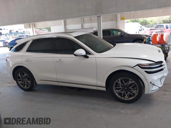 2022 Genesis GV70 2.5T with VIN KMUMADTBXNU045298, listed as a IAAI auction lot 42515480 with 82,599 mi miles and . Bid and sale history available at DreamBid. Image 14.