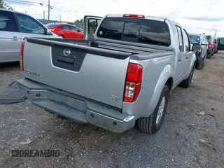 2014 Nissan Frontier SV with VIN 1N6AD0ER0EN762140, listed as a IAAI auction lot 42214106 with 188,824 mi miles and . Bid and sale history available at DreamBid. Image 4.