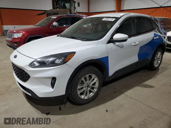 2020 Ford Escape SE z VIN 1FMCU9G61LUB99794, wystawiony jako Copart lot #49996175 z przebiegiem 72 906 mil mil oraz Czysty tytuł • Clean title. Historia ofert i sprzedaży dostępna na DreamBid. Obrazek 1.