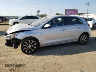 2018 Hyundai Elantra GT with VIN KMHH35LE1JU020150, listed as a Copart auction lot 72145764 with 137,552 mi miles and Salvage Title. Bid and sale history available at carsss.com. Image 1.