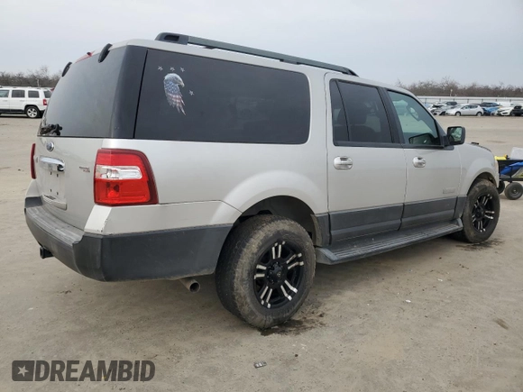 2007 Ford Expedition EL XLT with VIN 1FMFK15587LA12092, listed as a Copart auction lot 43553205 with 209,204 mi miles and Salvage Title. Bid and sale history available at carsss.com. Image 3.