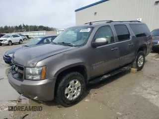 2011 Chevrolet Suburban z VIN 1GNSKHE3XBR334532, wystawiony jako Copart lot #49036285 z przebiegiem 224 587 mil mil oraz Nie do naprawy • Non repairable. Historia ofert i sprzedaży dostępna na DreamBid. Obrazek 1.