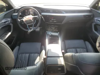 2022 Audi e-tron Chronos with VIN WA1VABGEXNB012047, listed as a Copart auction lot 73431754 with 13,902 mi miles and Salvage Title. Bid and sale history available at DreamBid. Image 8.