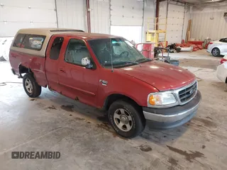 2002 Ford F-150 XL z VIN 2FTRX17W32CA35548, wystawiony jako IAAI lot #42519322 z przebiegiem 267 228 mil mil oraz . Historia ofert i sprzedaży dostępna na DreamBid. Obrazek 1.