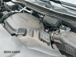 2022 Honda Pilot Touring 7-Passenger z VIN 5FNYF5H61NB013372, wystawiony jako IAAI lot #41595890 z przebiegiem 53 664 mil mil oraz . Historia ofert i sprzedaży dostępna na DreamBid. Obrazek 21.