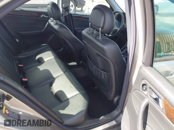 2003 Mercedes-Benz C 240 с VIN WDBRF61J03A455895, выставлен на аукционе IAAI как лот 42478695 с пробегом 188 624 миль миль и . История ставок и продаж доступна на DreamBid. Изображение 8.
