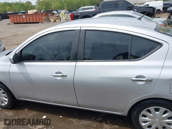 2019 Nissan Versa SV z VIN 3N1CN7AP4KL855196, wystawiony jako IAAI lot #42081644 z przebiegiem 79 527 mil mil oraz . Historia ofert i sprzedaży dostępna na DreamBid. Obrazek 15.