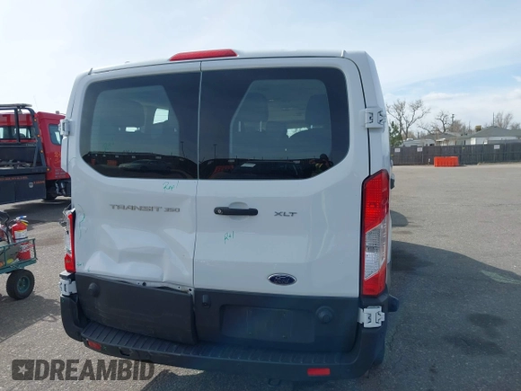 2024 Ford Transit Passenger XL с VIN 1FBAX2Y82RKA83460, выставлен на аукционе IAAI как лот 41840551 с пробегом 19 106 миль миль и . История ставок и продаж доступна на DreamBid. Изображение 16.