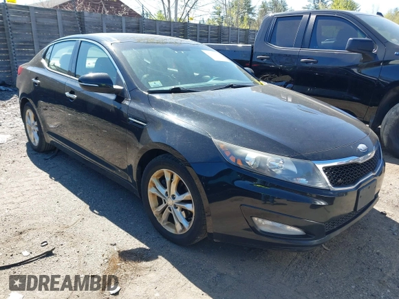 2013 Kia Optima EX with VIN 5XXGN4A77DG216998, listed as a IAAI auction lot 42102377 with 204,354 mi miles. Bid and sale history available at carsss.com. Image 1.