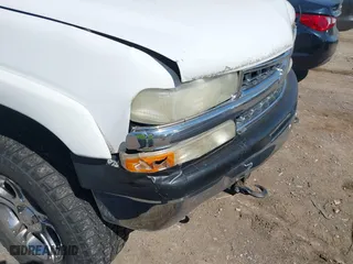 2001 Chevrolet Tahoe LS with VIN 1GNEK13T01R161951, listed as a IAAI auction lot 41762235 with 134,924 mi miles. Bid and sale history available at carsss.com. Image 13.
