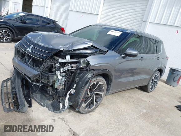 2022 Mitsubishi Outlander SEL z VIN JA4J3VA86NZ058107, wystawiony jako IAAI lot #41941277 z przebiegiem 40 352 mil mil oraz . Historia ofert i sprzedaży dostępna na DreamBid. Obrazek 14.