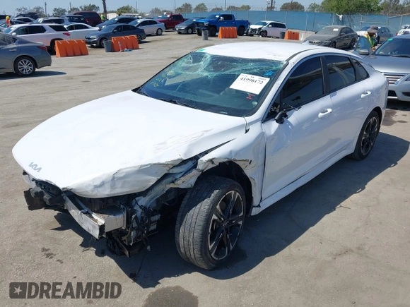 2022 Kia K5 GT-Line z VIN 5XXG64J28NG112507, wystawiony jako IAAI lot #41998172 z przebiegiem 43 915 mil mil oraz . Historia ofert i sprzedaży dostępna na DreamBid. Obrazek 23.