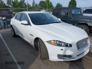 2015 Jaguar XF T Premium z VIN SAJWA0FS0FPU75231, wystawiony jako IAAI lot #42295088 z przebiegiem 74 166 mil mil oraz . Historia ofert i sprzedaży dostępna na DreamBid. Obrazek 1.