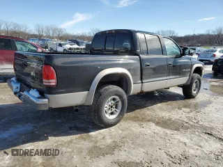 2000 Dodge Dakota Sport with VIN 1B7GG2AN5YS608922, listed as a Copart auction lot 45783305 with 148,064 mi miles and Clean Title. Bid and sale history available at carsss.com. Image 3.