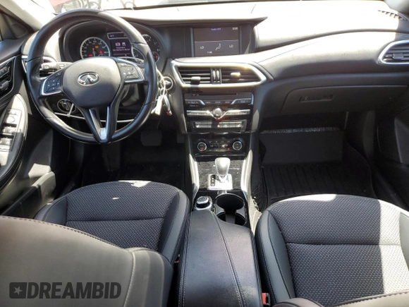 2019 Infiniti QX30 Luxe with VIN SJKCH5CP1KA010266, listed as a Copart auction lot 59623735 with 54,113 mi miles and Clean title. Bid and sale history available at DreamBid. Image 8.