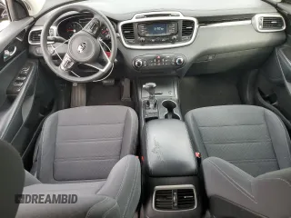 2018 Kia Sorento LX V6 with VIN 5XYPG4A57JG386441, listed as a Copart auction lot 44846925 with 104,561 mi miles and Salvage Title. Bid and sale history available at carsss.com. Image 8.
