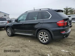 2013 BMW X5 xDrive35i with VIN 5UXZV4C59D0E09161, listed as a Copart auction lot 52372115 with 117,719 mi miles and Salvage Title. Bid and sale history available at carsss.com. Image 2.