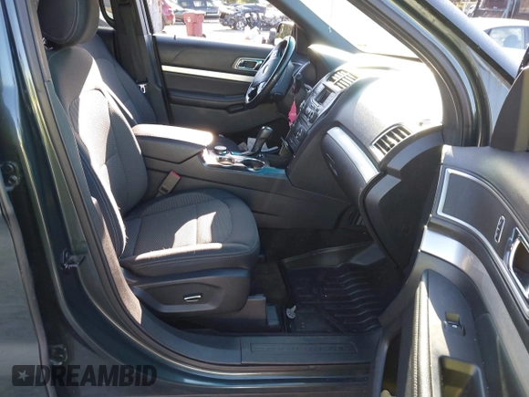 2016 Ford Explorer XLT z VIN 1FM5K8DHXGGC65035, wystawiony jako IAAI lot #42336931 z przebiegiem 81 244 mil mil oraz . Historia ofert i sprzedaży dostępna na DreamBid. Obrazek 5.