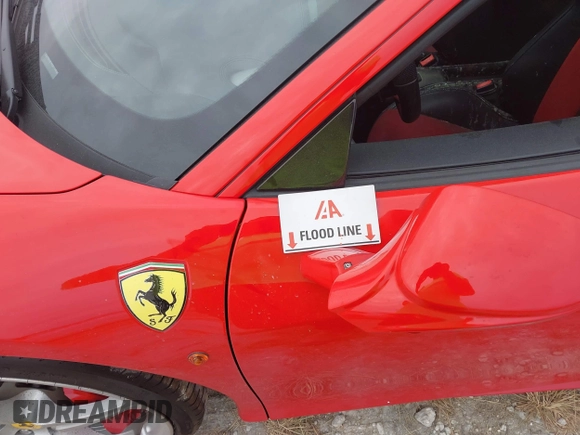 2011 Ferrari 458 Italia z VIN ZFF67NFA4B0179652, wystawiony jako IAAI lot #40499917 z przebiegiem Nie podano mil oraz . Historia ofert i sprzedaży dostępna na DreamBid. Obrazek 6.