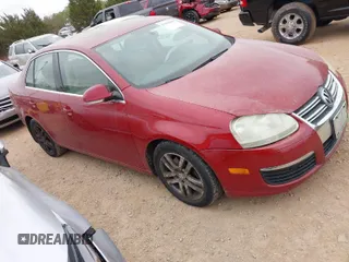 2006 Volkswagen Jetta 2.5L с VIN 3VWSF81K06M642498, выставлен на аукционе IAAI как лот 41943060 с пробегом 251 100 миль миль и . История ставок и продаж доступна на DreamBid. Изображение 1.