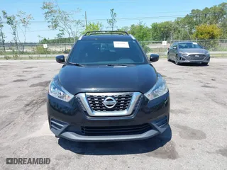 2018 Nissan Kicks SV with VIN 3N1CP5CU6JL533630, listed as a IAAI auction lot 42042097 with 165,299 mi miles. Bid and sale history available at carsss.com. Image 12.