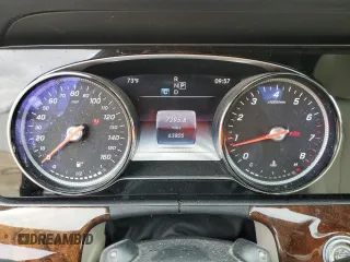 2017 Mercedes-Benz E-Class E 300 Luxury with VIN WDDZF4JB5HA275825, listed as a Copart auction lot 39837723 with 63,805 mi miles. Bid and sale history available at carsss.com. Image 9.