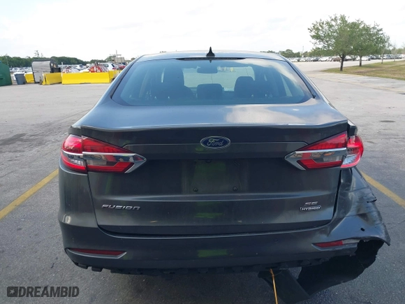 2020 Ford Fusion Hybrid SE with VIN 3FA6P0LU7LR246462, listed as a IAAI auction lot 41766758 with 40,817 mi miles. Bid and sale history available at carsss.com. Image 16.