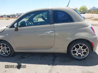2012 FIAT 500 Sport z VIN 3C3CFFBR8CT131358, wystawiony jako IAAI lot #42073694 z przebiegiem 113 987 mil mil oraz . Historia ofert i sprzedaży dostępna na DreamBid. Obrazek 14.