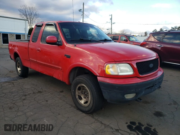 2000 Ford F-150 XL with VIN 1FTRX18W6YNC32005, listed as a Copart auction lot 82169314 with 289,320 mi miles and Salvage Title. Bid and sale history available at carsss.com. Image 4.