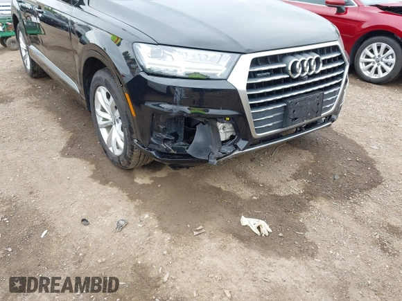 2019 Audi Q7 Premium Plus z VIN WA1LAAF72KD006893, wystawiony jako IAAI lot #42336243 z przebiegiem 61 330 mil mil oraz . Historia ofert i sprzedaży dostępna na DreamBid. Obrazek 6.