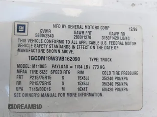 1997 Chevrolet Astro Cargo Van with VIN 1GCDM19W3VB162090, listed as a IAAI auction lot 42019388 with 238,724 mi miles. Bid and sale history available at carsss.com. Image 9.